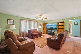 203 N Bickett Rd, Xenia Twp, OH 45385 - Photo 5