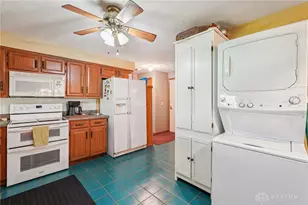 203 N Bickett Rd, Xenia Twp, OH 45385 - Photo 13