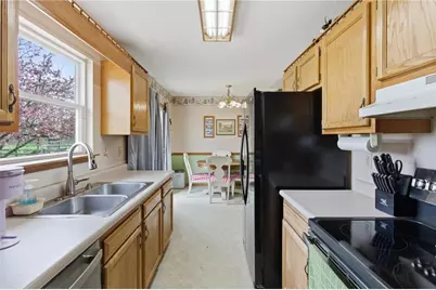 8747 Waynes Way, Blanchester, OH 45107 - Photo 9