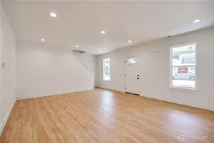 4249 Pleasant View Ave, Dayton, OH 45420 - Photo 9