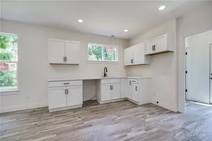 4253 Pleasant View Ave, Dayton, OH 45420 - Photo 11