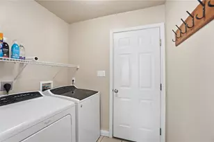1800 Olde Haley Dr, Centerville, OH 45458 - Photo 25