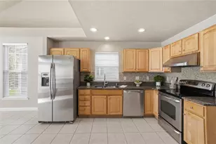 1800 Olde Haley Dr, Centerville, OH 45458 - Photo 3