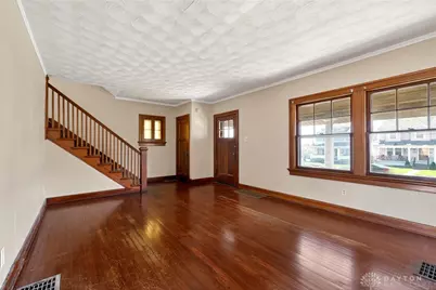 125 E Siebenthaler Avenue, Dayton, OH 45405 - Photo 9