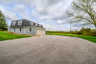 6169 Dayton Farmersville Rd, Jefferson Twp, OH 45417 - Photo 5