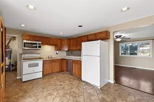 8243 Philadelphia Dr, Fairborn, OH 45324 - Photo 13