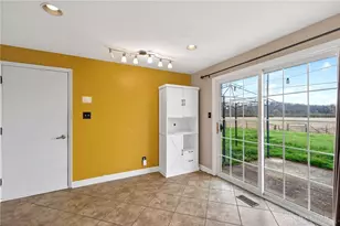 8243 Philadelphia Dr, Fairborn, OH 45324 - Photo 11