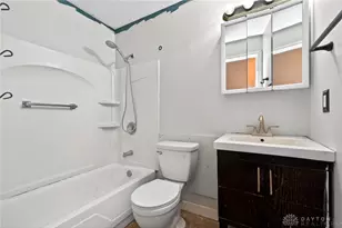 8243 Philadelphia Dr, Fairborn, OH 45324 - Photo 25