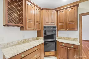 2350 Lostwood Ct, Beavercreek Twp, OH 45385 - Photo 47