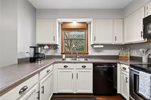 4165 Summerfield Dr, Beavercreek, OH 45432 - Photo 11