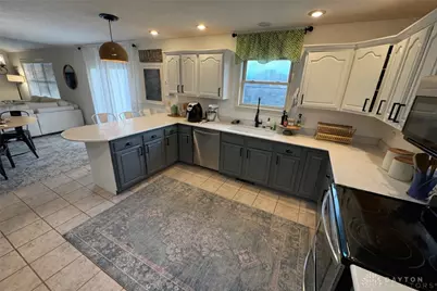 930 Oak Hill Court, Troy, OH 45373 - Photo 9