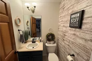 930 Oak Hill Ct, Troy, OH 45373 - Photo 11