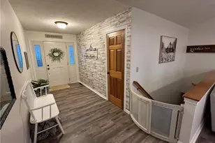 930 Oak Hill Ct, Troy, OH 45373 - Photo 5
