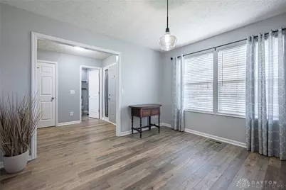 413 Lindell Drive, Germantown, OH 45327 - Photo 5