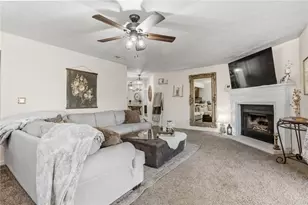 6409 Prairie Creek Ct, Huber Heights, OH 45424 - Photo 11