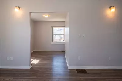 2125 S Smithville Road, Dayton, OH 45420 - Photo 9