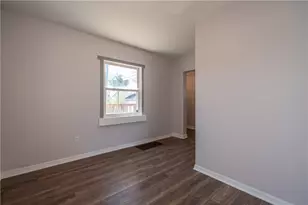 2125 S Smithville Rd, Dayton, OH 45420 - Photo 11