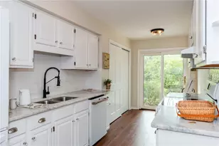 36 Nicholson Ct, Washington Twp, OH 45459 - Photo 5