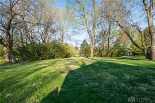 276 S Fairfield Rd, Beavercreek Twp, OH 45305 - Photo 37