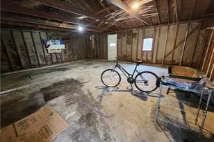 1303 Graystone Dr, Dayton, OH 45417 - Photo 15