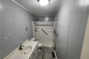 1303 Graystone Dr, Dayton, OH 45417 - Photo 9