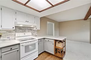 2303 Delvue Dr, Miami Township, OH 45459 - Photo 13