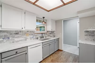 2303 Delvue Drive, Miami Township, OH 45459 - Photo 9