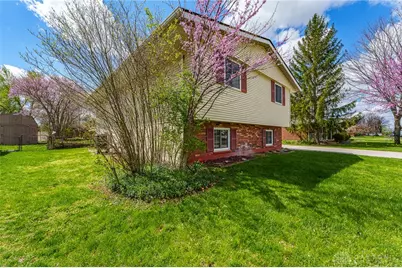 5055 Hahn Avenue, Mad River Twp, OH 45324 - Photo 3