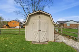 7521 Glenhurst Dr, Vandalia, OH 45414 - Photo 57