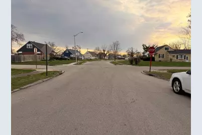 1098 Rydale Road, Dayton, OH 45405 - Photo 5