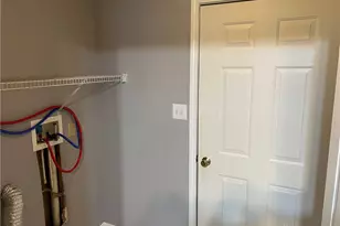 102 Burgundy Dr, Englewood, OH 45322 - Photo 25