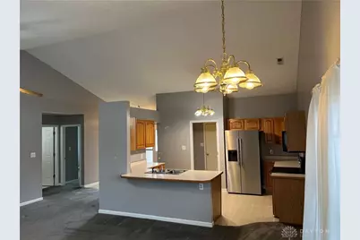 102 Burgundy Drive, Englewood, OH 45322 - Photo 7