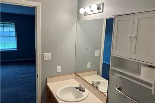 102 Burgundy Dr, Englewood, OH 45322 - Photo 11