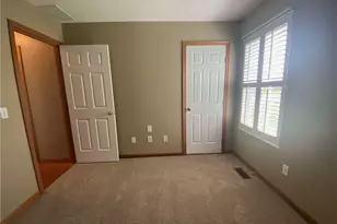 408 Deerwood Dr, Piqua, OH 45356 - Photo 7