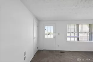1046 Primrose Dr, West Carrollton, OH 45449 - Photo 9