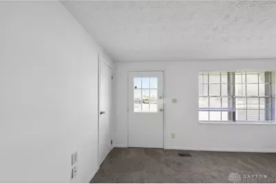 1046 Primrose Drive, West Carrollton, OH 45449 - Photo 9