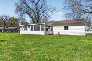 1046 Primrose Dr, West Carrollton, OH 45449 - Photo 5