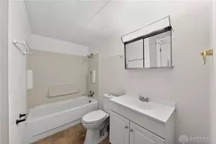 1046 Primrose Dr, West Carrollton, OH 45449 - Photo 7