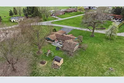 1008 Steven Circle Drive, New Carlisle, OH 45344 - Photo 3