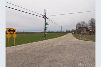 7975 Dayton Liberty Road, New Lebanon, OH 45345 - Photo 5