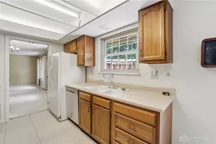 9964 Hummingbird Way, Dayton, OH 45458 - Photo 21