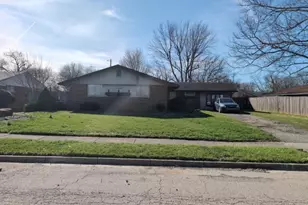 321 E Eppington Dr, Dayton, OH 45426 - Photo 1