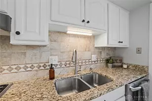 121 Woodfield Pl, Centerville, OH 45459 - Photo 17