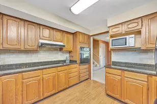 309 Bowman Dr, Fairborn, OH 45324 - Photo 9