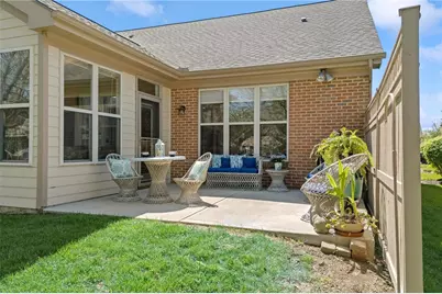 1377 Holes Creek Trace, Centerville, OH 45458 - Photo 7