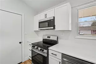 419 Falcon Dr, New Carlisle, OH 45344 - Photo 13