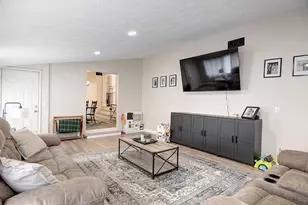 871 Marty Lee Ln, Carlisle, OH 45005 - Photo 15