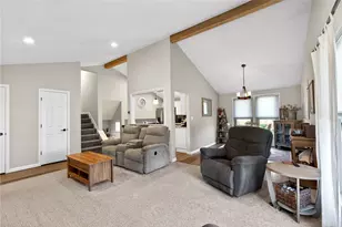 8785 Cobblecreek Dr, Washington Twp, OH 45458 - Photo 11