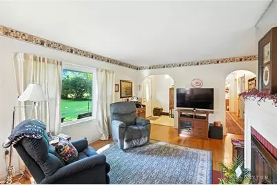 2064 Fairfield Pike, Springfield, OH 45502 - Photo 7