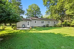 2064 Fairfield Pike, Springfield, OH 45502 - Photo 29